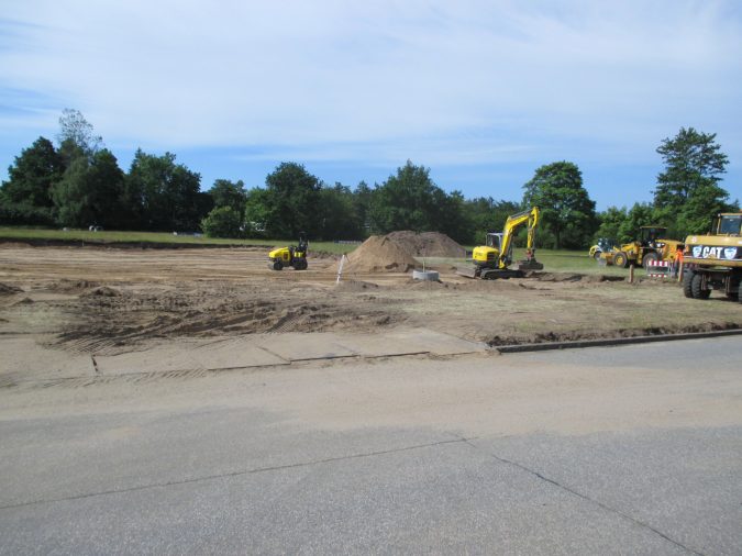 Projektbild 1, 05 | 14 Baubeginn Tiefbauarbeiten # Neubau Feuerwache | TrÜbPl Putlos – Wagrien Kaserne Oldenburg