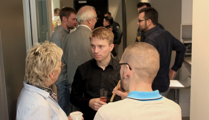 Projektbild 12, 11 | 17 Büroeinweihung #