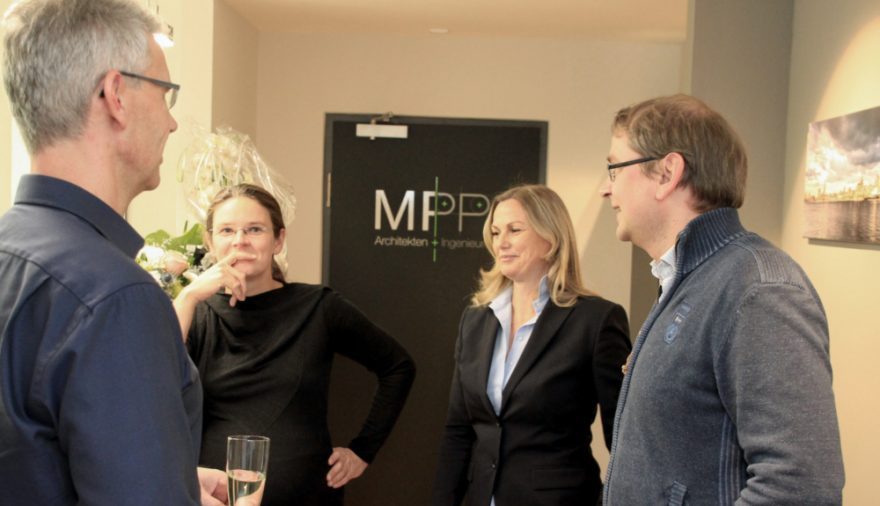 Projektbild 3, 11 | 17 Büroeinweihung #