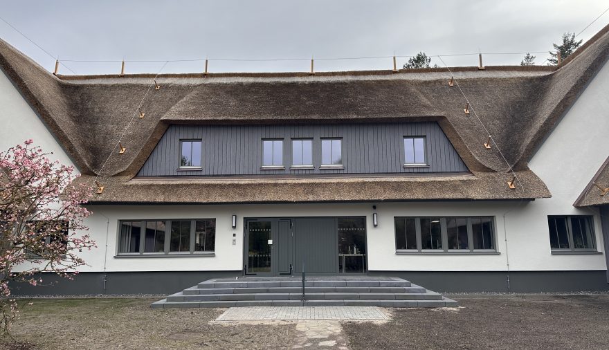 Projektbild 1, 03 | 26 Amtseinweihung # Nationalparkamt Vorpommern | Born am Darß