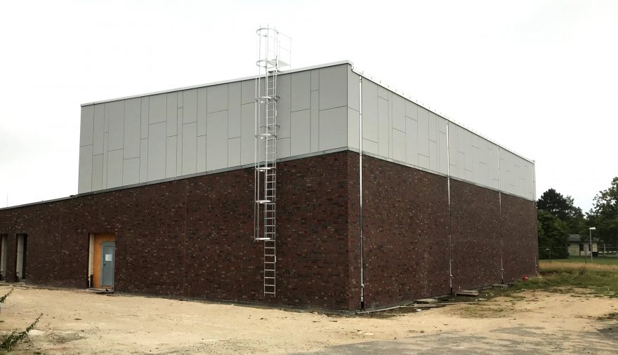 Projektbild 2, 09 | 20 Fertigstellung # Sporthalle | TrÜbPl Putlos, Wagrien Kaserne Oldenburg